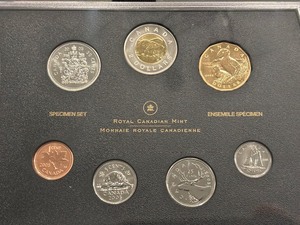 lot 81 image: 2005 Canada Mint Set