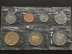 lot 97 image: 2003 Canada Mint Set