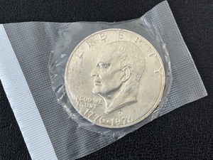 lot 8 image: 1976-S Bicentennial Eisenhower Silver Dollar