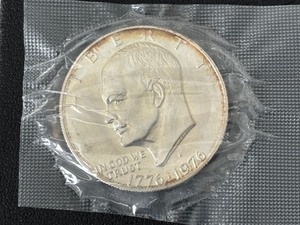 lot 18 image: 1976-S Bicentennial Eisenhower Silver Dollar