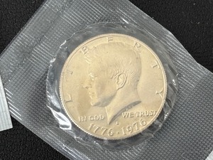 lot 20 image: 1976-S Bicentennial Kennedy Silver Half Dollar