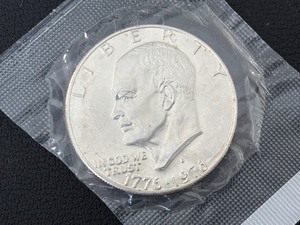 lot 46 image: 1976-S Bicentennial Eisenhower Silver Dollar