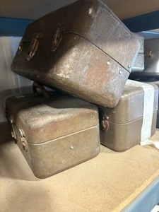 lot 29 image: 6 old vintage Tackle Boxes