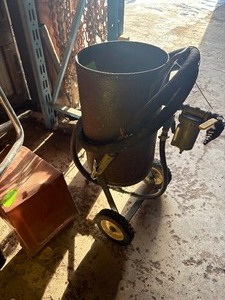 lot 19 image: Sand Blaster