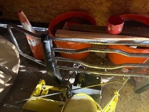 lot 18 image: Pickup Grill Guard