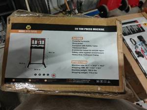 lot 106 image: 20 TON Shop press