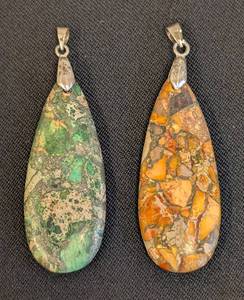 lot 17L image: Pair of Oval Jasper Stone Pendants