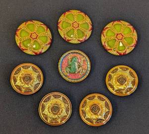 lot 21 image: Set of 7 Czech Glass Buttons with Decorative Designs