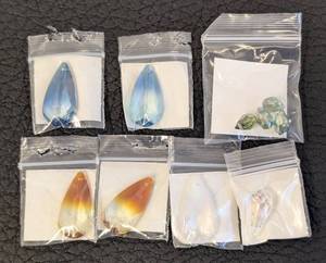 lot 66 image: Variety of 10 Faceted Crystal Prisms and Jewels in Assorted Shapes