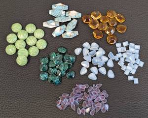 lot 128 image: Vintage Glass Jewels Assorted Cabochons & Rhinestones - Mixed Shapes, Largest 0.5 x 1.25 inches