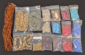 lot 172 image: Czech Glass Pillow Beads - Assorted Colors - 18 Packs