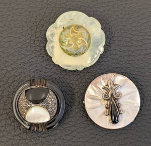 lot 180 image: Studio Beads Vintage Brooch Set - 3 Pieces