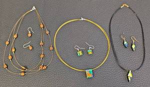 lot 195 image: Dicrotic Glass Necklace & Earrings Set - Mosaic Pendants, 18-Inch Long