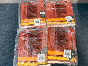 lot 76 image: 4 Hydro Flask Brand T-Shirts