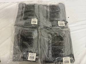 lot 64 image: 4 Gray Mens Hydroflask T-Shirts - XL