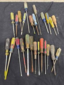 lot 1336 image: Assorted Screwdriver Lot