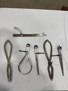 lot 1338 image: Assorted Metal Calipers & Dividers