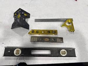 lot 1342 image: Assorted Leveling Tools Lot