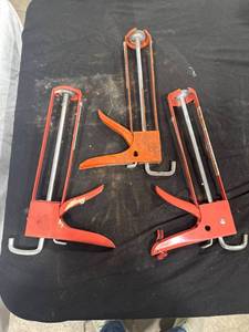 lot 1387 image: Lot of 3 Caulk Guns