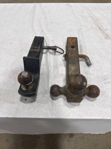 lot 1459 image: Trailer Hitch Ball Mounts