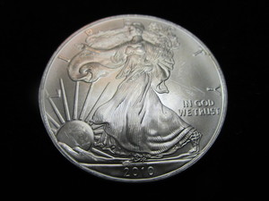 lot 22 image: 2011 American Eagle $1