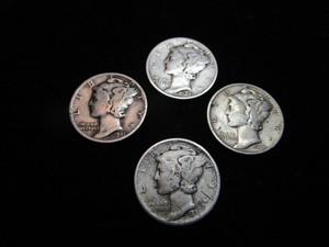 lot 28 image: Mercury Dimes 1941 - 1944