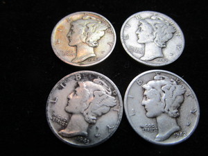 lot 31 image: Mercury Dimes 1942 - 1943
