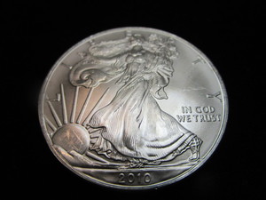 lot 36 image: 2010 American Eagle $1