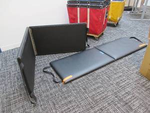 lot 707 image: PILATES STRETCHING MATS