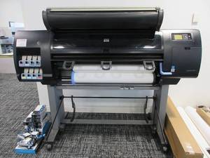 HP DESIGN JET LARGE FORMAT PRINTER WITH PAPER AND INK
