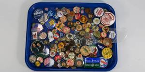 lot 23 image: Large Lot of Vintage Buttons
