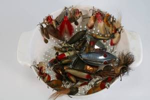 lot 43 image: Old Fishing Lure Lot