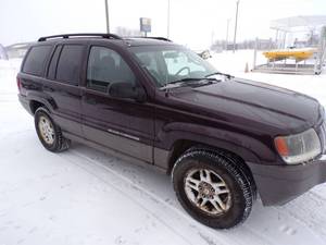 lot 1 image: 2004 Jeep Grand Cherokee