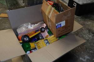 lot 230 image: Assorted Childrens Toys