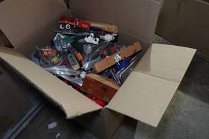 lot 235 image: Assorted Childrens Toys