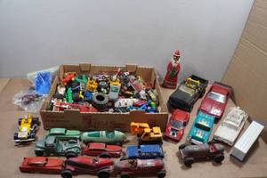 lot 71 image: Assorted Toy Cars
