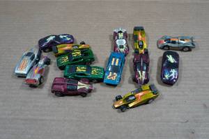 lot 107 image: Hot Wheels Ultra Hots