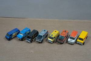 lot 122 image: Hot Wheels Vans - Simpsons Camper Van