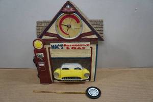 lot 135 image: Macs Automotive & Gas Decorative Clock