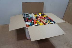 lot 152 image: Assorted Toy Cars