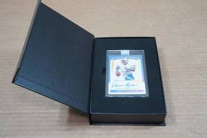 lot 10 image: 2020 Panini One Warren Moon Autographed Football Card