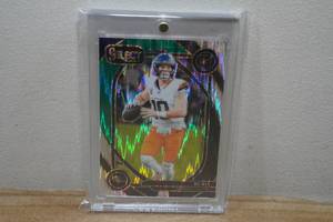 lot 15 image: 2024 Panini Select Bo Nix Shock Prizm Rookie Football Card