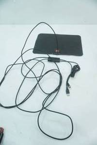 lot 177 image: Geobyte Amplified HD Digital TV Antenna