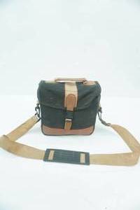 lot 194 image: Vintage Canon  DL-9000 Camera with flash and carrying bag