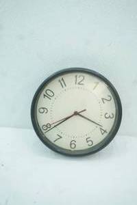 lot 195 image: Wall Clock