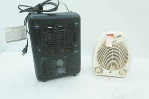 lot 220 image: 2 Space Heaters