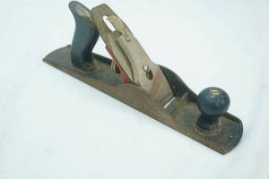 lot 26 image: Vintage Stanley Handyman Wood Plane