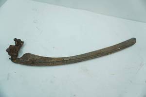 lot 30 image: Antique Hay Scythe