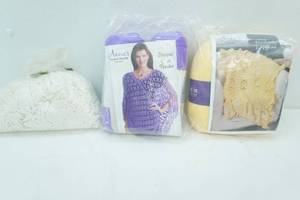 lot 40 image: NEW Annies Hook & Needle Kit Club. Poncho & Heirloom Lapgan, Edging