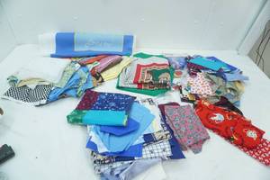 lot 52 image: Large Lot of NEW Sewing Material for Quilting